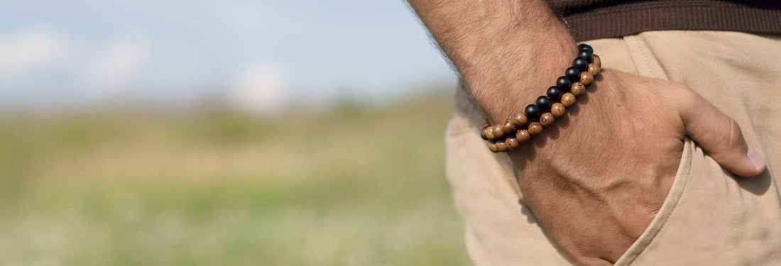 8 Wooden Bracelet Benefits For Men and Women